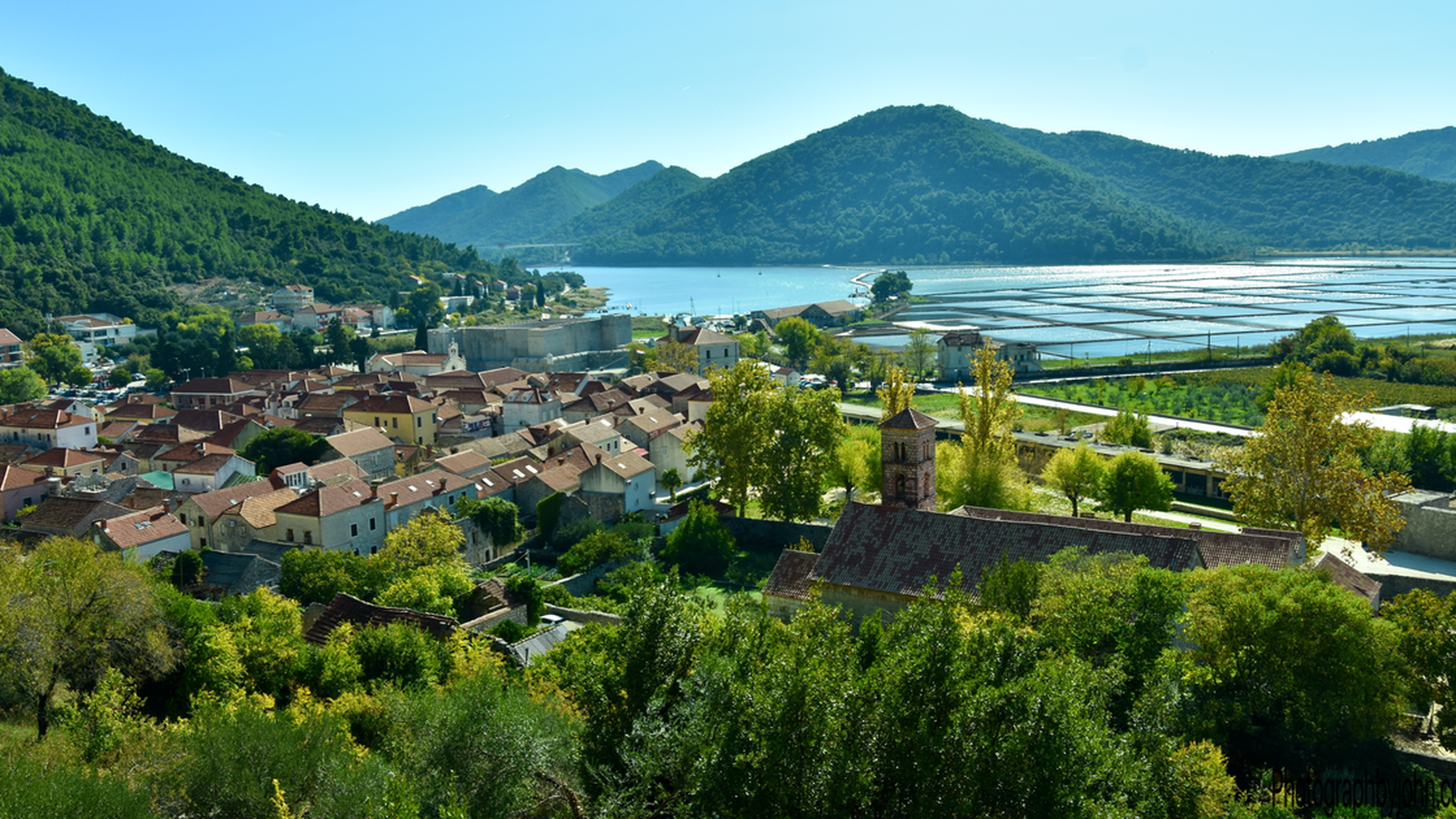 Ston: Explore the Ancient Walls and Salt Pans of Dalmatia
