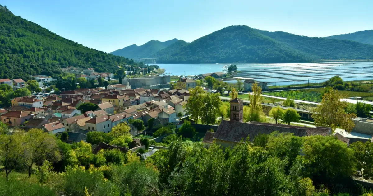 Ston Croatia: The Great Wall of Europe, Salt Pans & Oyster Culture
