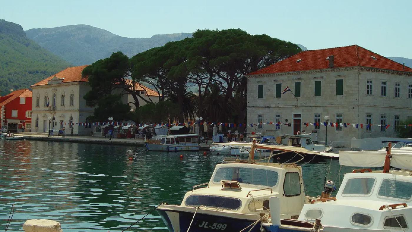 Hvar: Lavender Fields and Nightlife