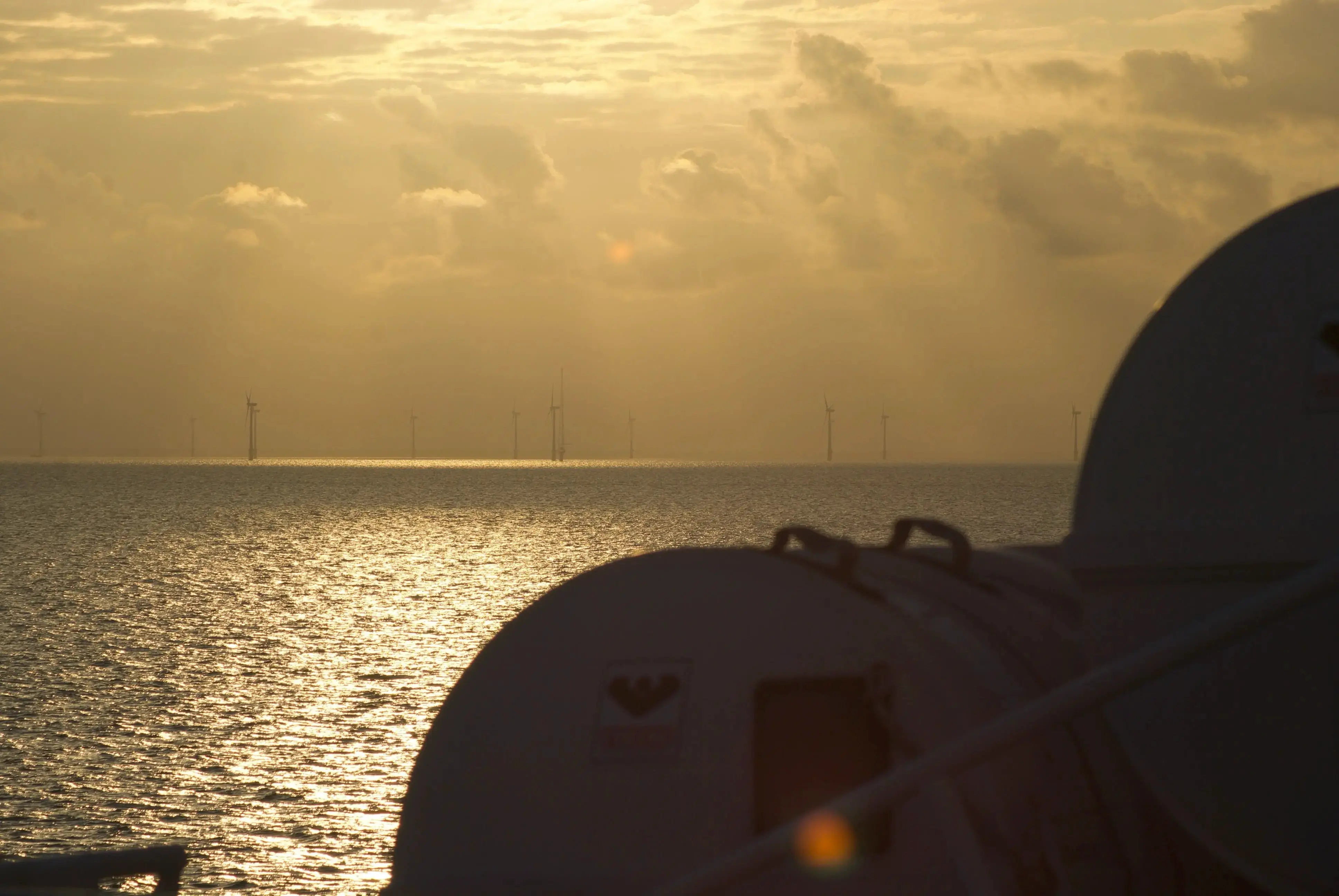 Bergketen in de mist